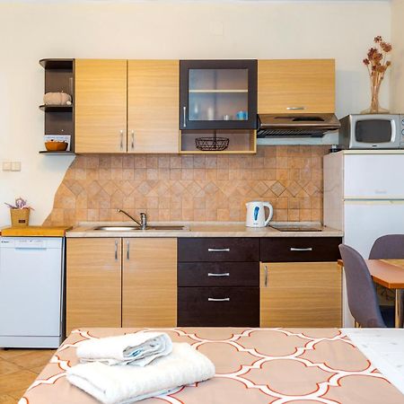 Apartments Rogoznicka Oaza Rogoznica  Esterno foto