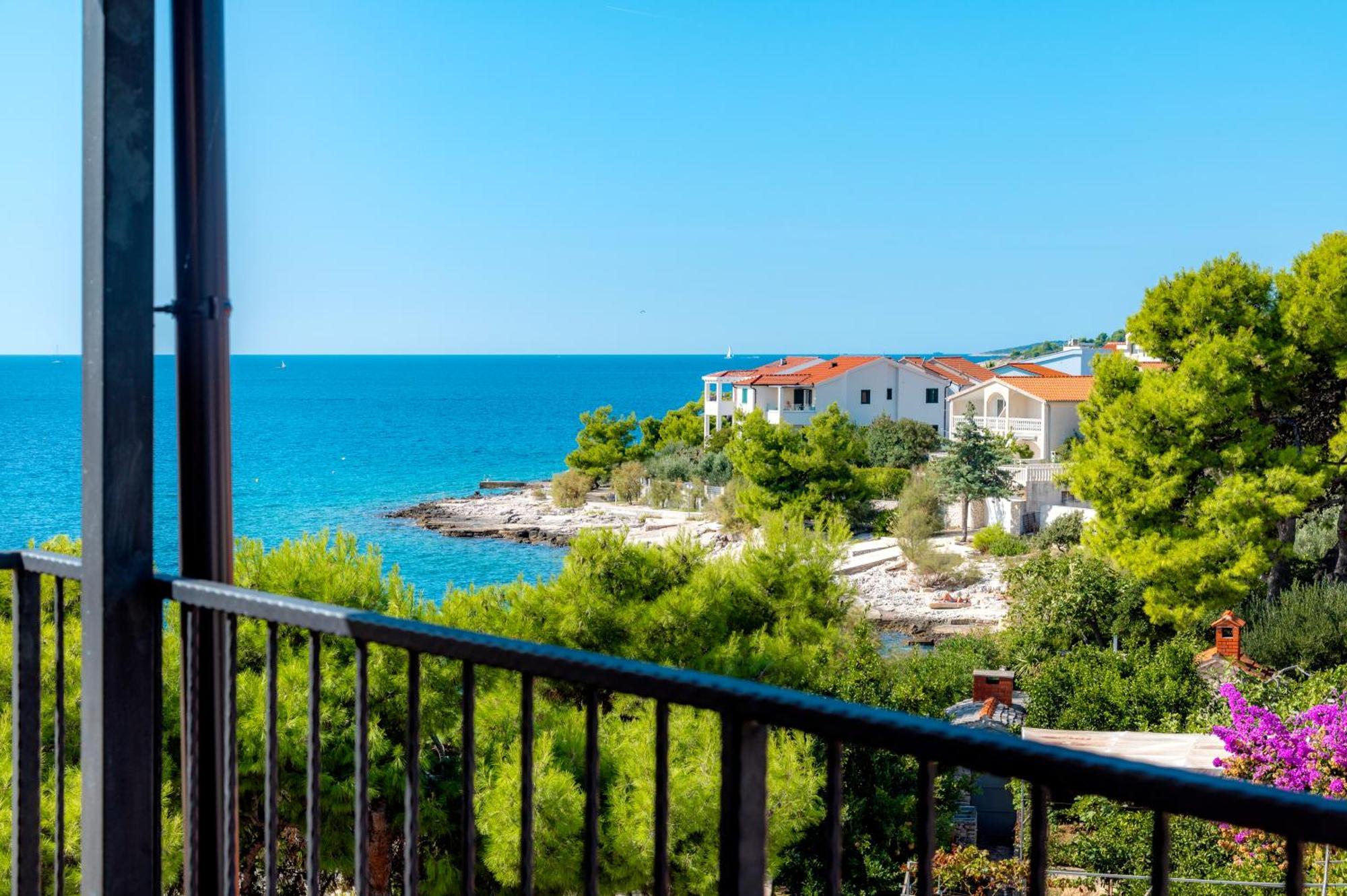 Apartments Rogoznicka Oaza Rogoznica  Esterno foto